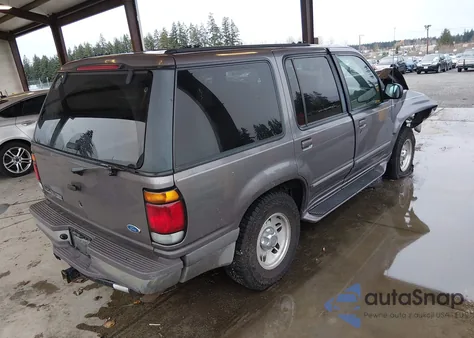 1997 Ford Explorer Eddie Bauer/Limited/Xl/Xlt from USA, damaged, VIN 1FMDU34EXVUC52198